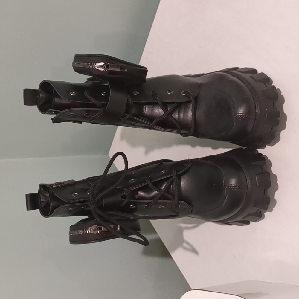 Black Boots 🖤🖤🖤